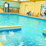Le De L Auzance - Piscine & *