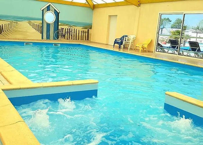 Le De L Auzance - Piscine & *