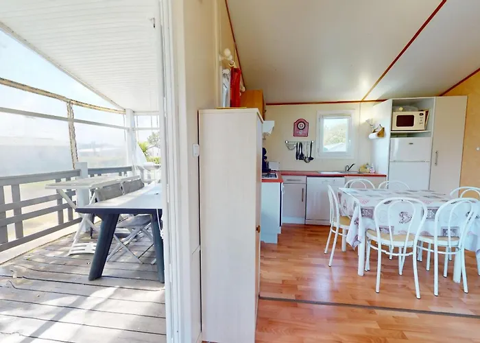 Le De L Auzance - Piscine & 펜션