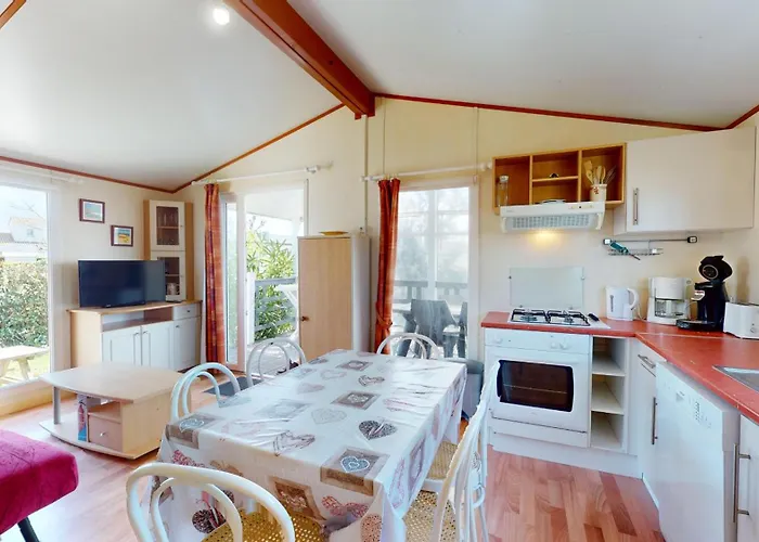 Le De L Auzance - Piscine & Prázdninový dům *